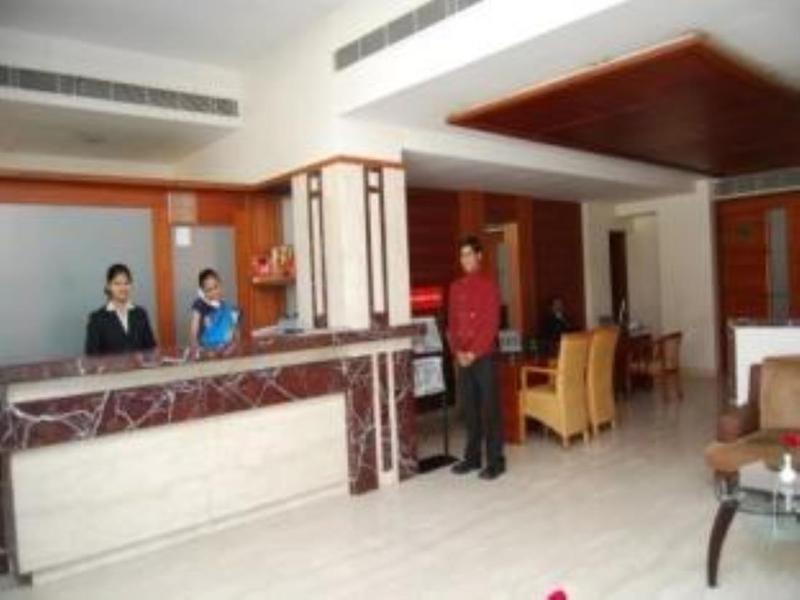 Comfort Inn Lucknow Bagian luar foto